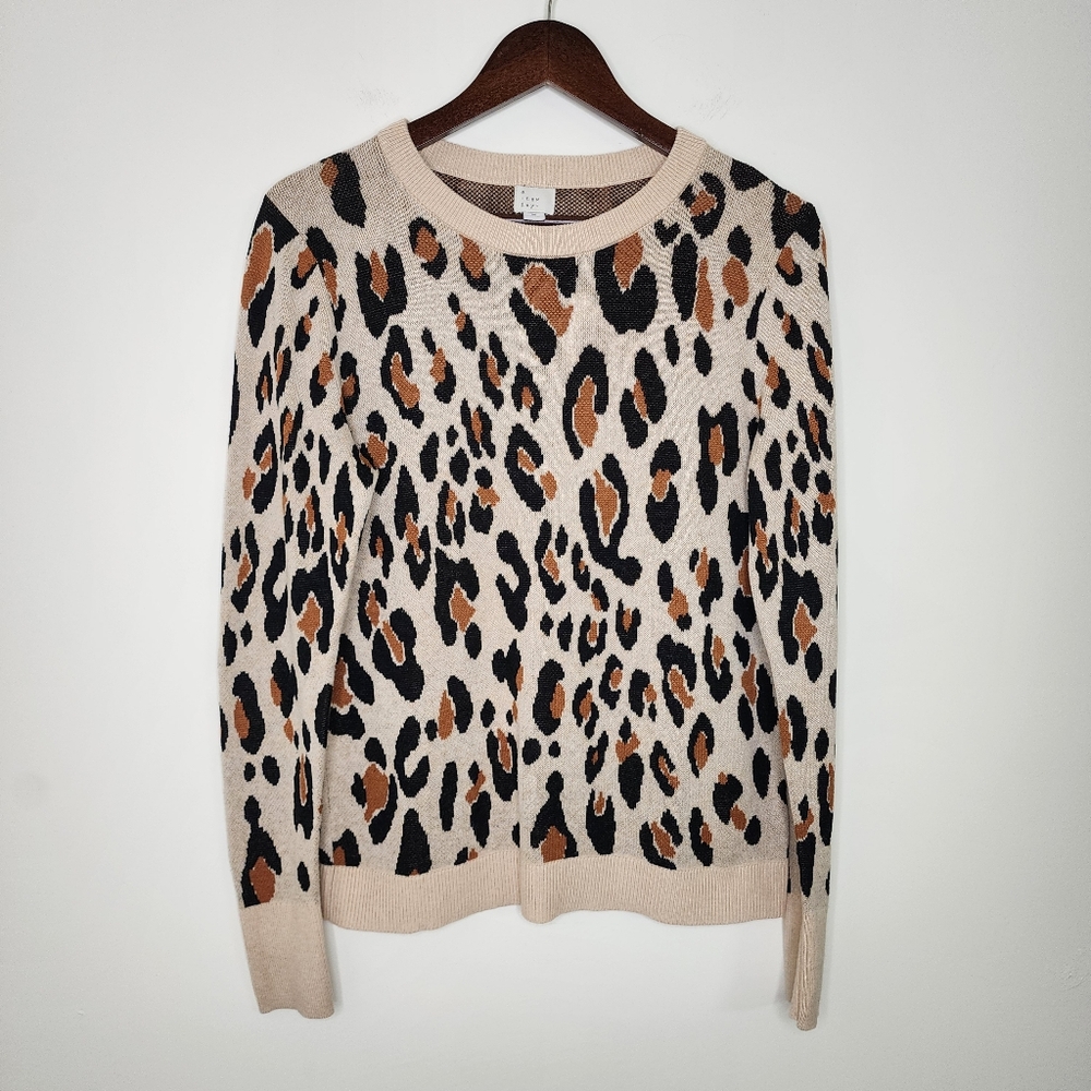 A New Day Leopard Print Stretch Knit Mobwife Casual Crewneck Lightweight Sweater